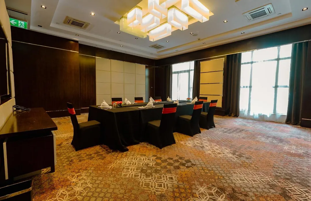 Crowne Plaza Nairobi Airport By Ihg-1